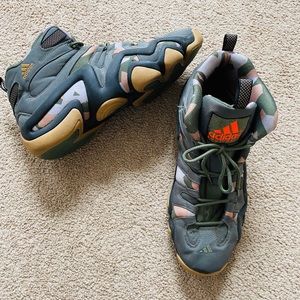 Kobe Adidas Crazy 8’s